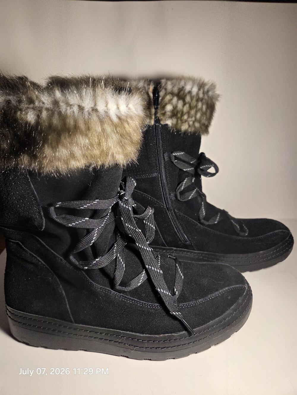 Bear Traps Black Faux Fur Lace-Up Mid-Calf Winter Boots Round Toe Womens 8.5